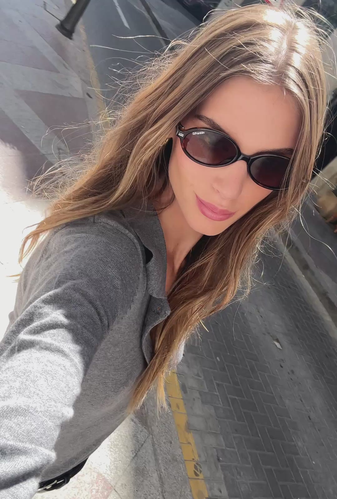 Carica video: Vibe Clog Basic Platform Choc