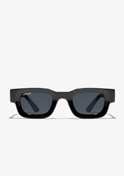 Bermuda Shiny Black / Smoke