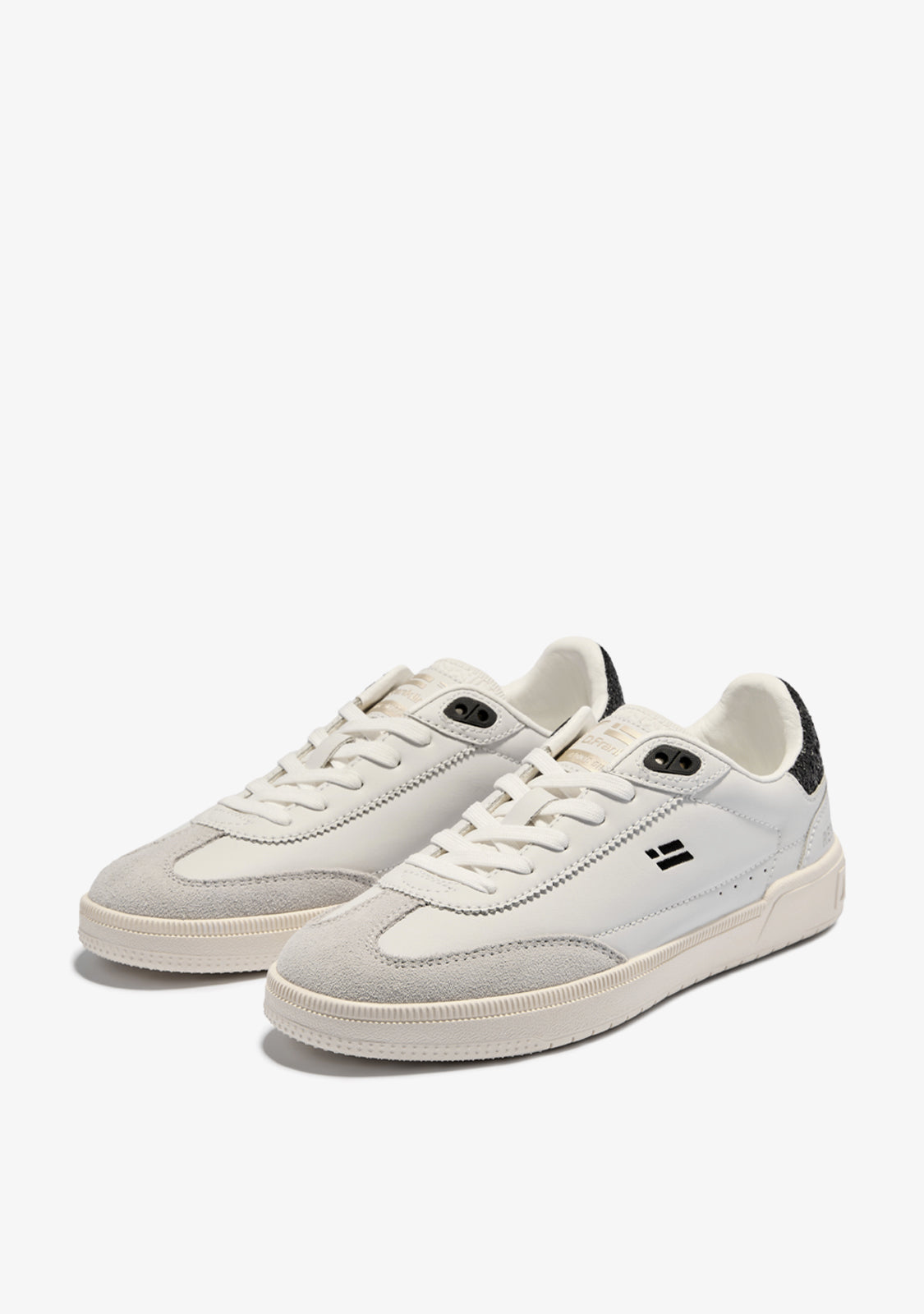 Rebel Basic White / Black Glitter