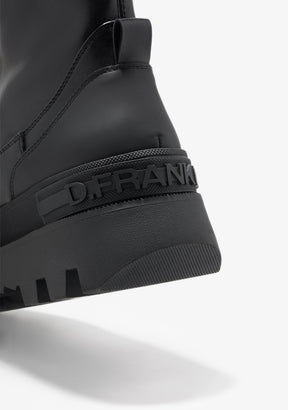 All Track Zip Black