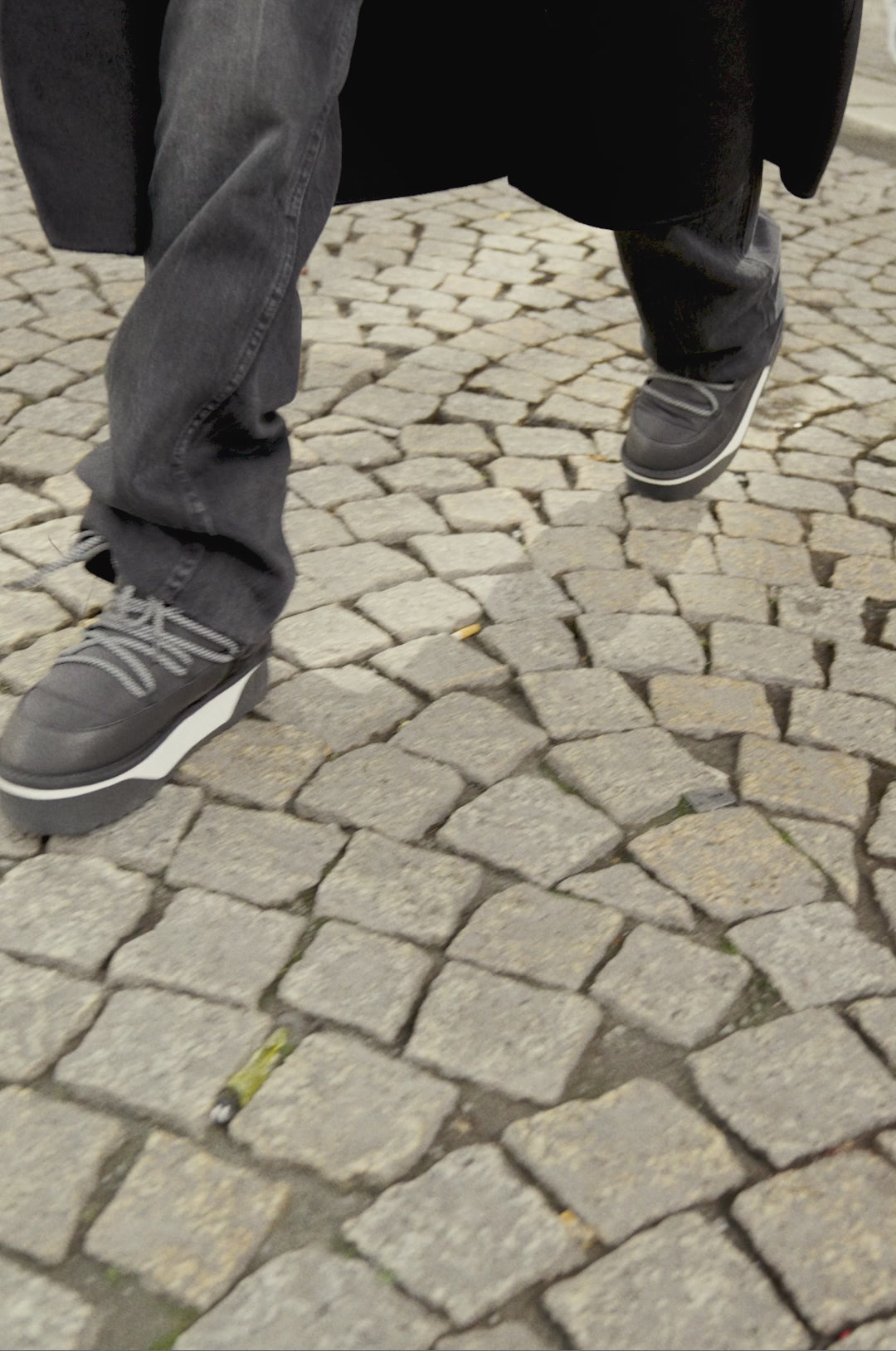 Carica video: Nordic V.2 Bomb Black