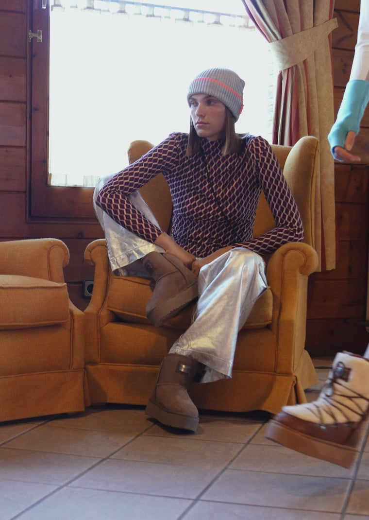 Carica video: Nordic V.2 Trk Camel
