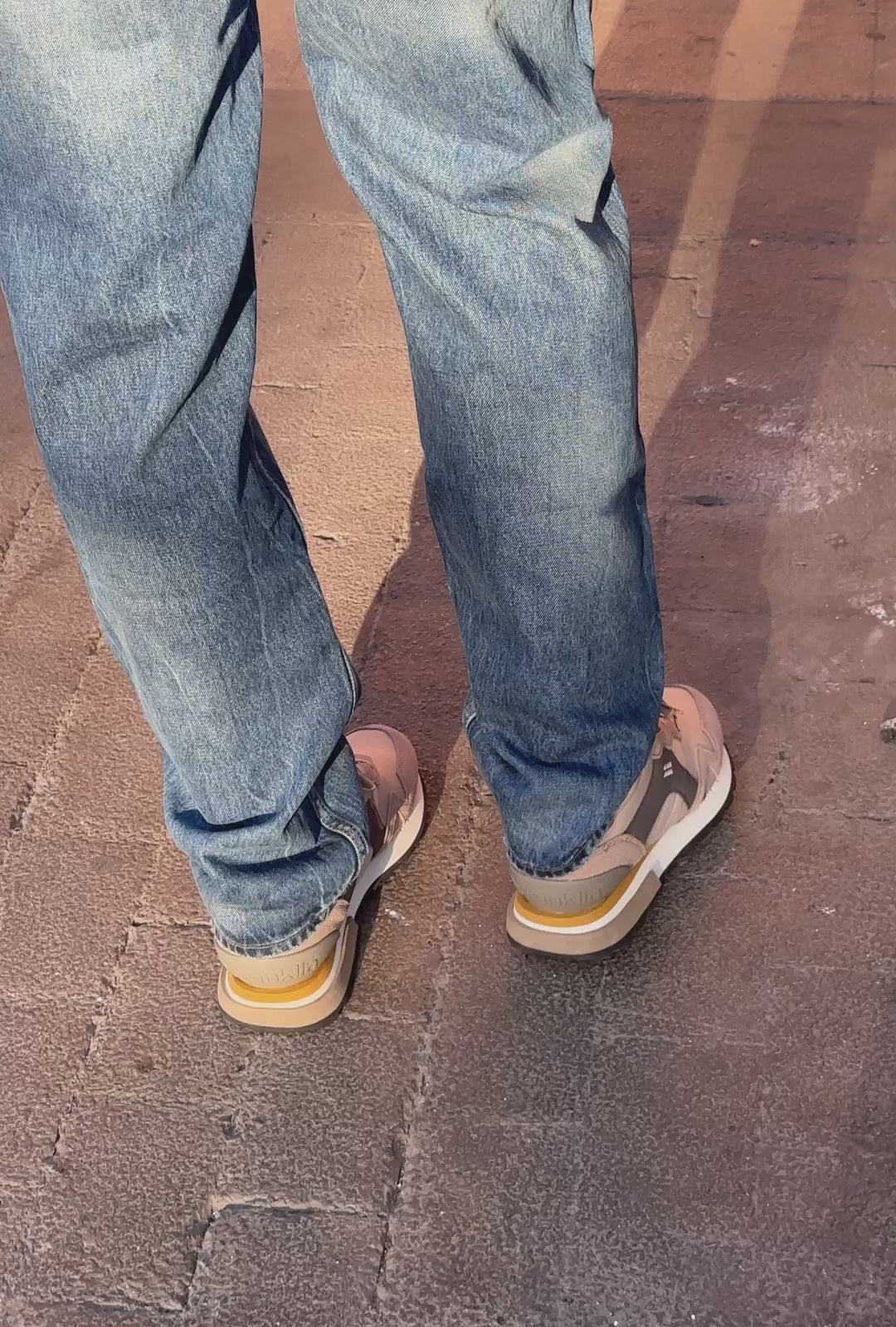 Carica video: Vibla Cream