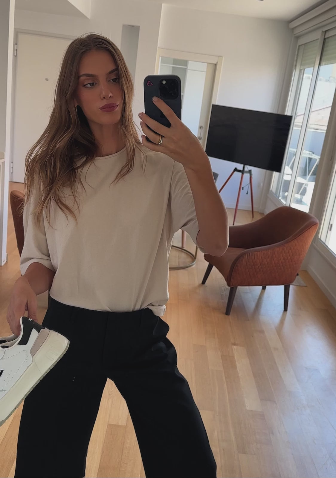 Carica video: Court Basket Basic White