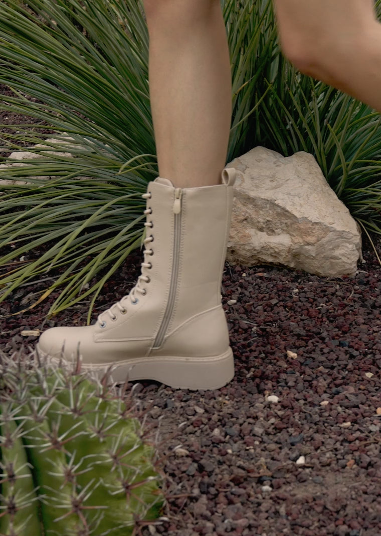 Carica video: Gumme Track High Basic Soft / Beige
