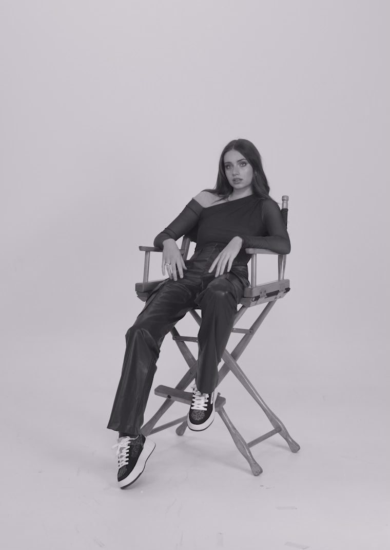 Carica video: Low Court Black / Leo