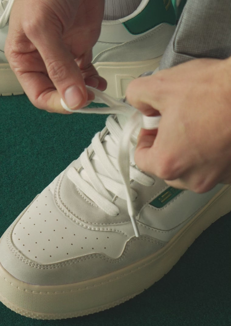 Carica video: Low Court Basic White / Green